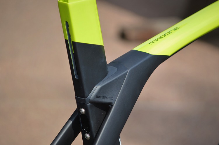 Madone SL6の調整式ISO Speed